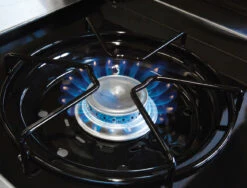 Broil King GEM 330 Gasgrill - Modell 2021 20 Broil King GEM 330 Gasgrill - Modell 2021 -Grillfuerst Speichern 16942 Broil King Gem FEATURE 06