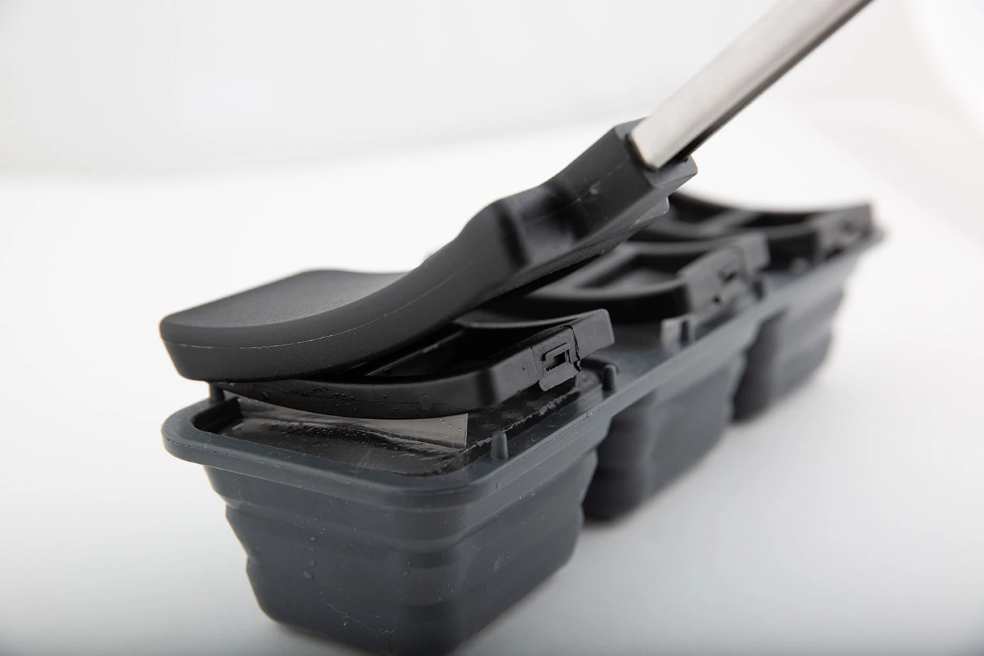 Broil King Eis-Grillbürste 4 Broil King Eis-Grillbürste – Bild 2