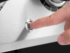 Broil King Regal 490 Black - Modell 2021 -Grillfuerst Speichern 957283 7 REGAL XL PRO FEATURE 03