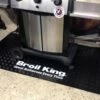 Broil King Grillunterlage Schwarz 1800 X 900mm 1 Broil King Grillunterlage Schwarz 1800 X 900mm -Grillfuerst Speichern Broilking Bodenschutz