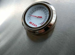BULL Steer Premium Gasgrill 8 BULL Steer Premium Gasgrill -Grillfuerst Speichern Bull Steer Grillstation Thermometer Detail 69101CEBU