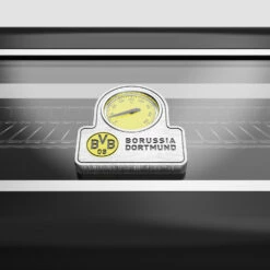 Grillfürst G750G Borussia Dortmund Edition 7-Brenner Doppelkammer - Gasgrill Mit Hochtemperaturbrenner, Seitenkocher, Heckbrenner Und Gusseisen Roste 19 Grillfürst G750G Borussia Dortmund Edition 7-Brenner Doppelkammer - Gasgrill Mit Hochtemperaturbrenner, Seitenkocher, Heckbrenner Und Gusseisen Roste -Grillfuerst Speichern Grillfuerst BVB Grill Deckelthermometer gelb web