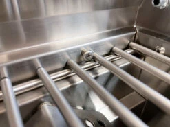 Grillfürst G201E 2-Brenner Gasgrill Portabel V2 - Campinggrill / Balkongrill 50mbar 31 Grillfürst G201E 2-Brenner Gasgrill Portabel V2 - Campinggrill / Balkongrill 50mbar -Grillfuerst Speichern Grillfuerst Campinggrill Grillrost Transportsicherung