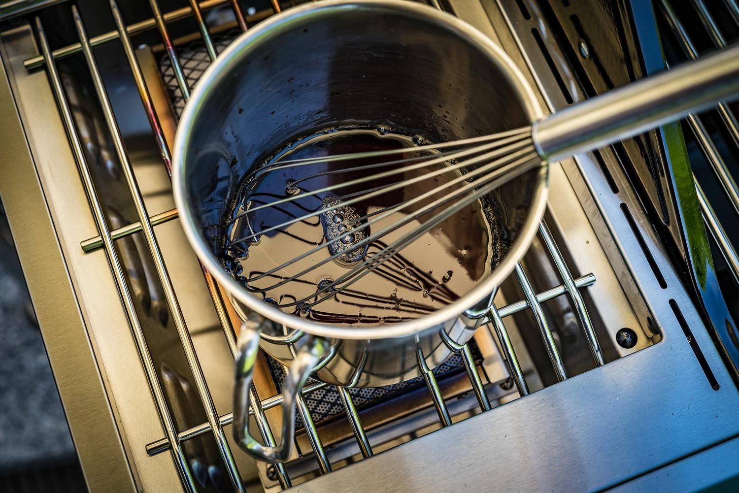 Grillfürst G620G 6-Brenner Gasgrill Mit Hochtemperaturbrenner, Heckbrenner Und Gusseisen Rosten - X-DEAL Inkl. Zubehörpaket 21 Grillfürst G620G 6-Brenner Gasgrill Mit Hochtemperaturbrenner, Heckbrenner Und Gusseisen Rosten - X-DEAL Inkl. Zubehörpaket – Bild 19