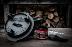 Grillfürst XXL Dutch Oven Set: Starterpaket Gusseisen - X-DEAL Mit Dutch Oven DO9+DO4, Kastenform BK4, Gusseisenpfanne Ø 30 Cm - Inkl. Großem Zubehörpaket -Grillfuerst Speichern Gusseisen Pflegepaste 1