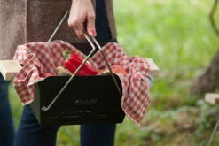 Knister Grill Small - Holzkohle Kompaktgrill -Grillfuerst Speichern Knister Gril Small Tragekorb