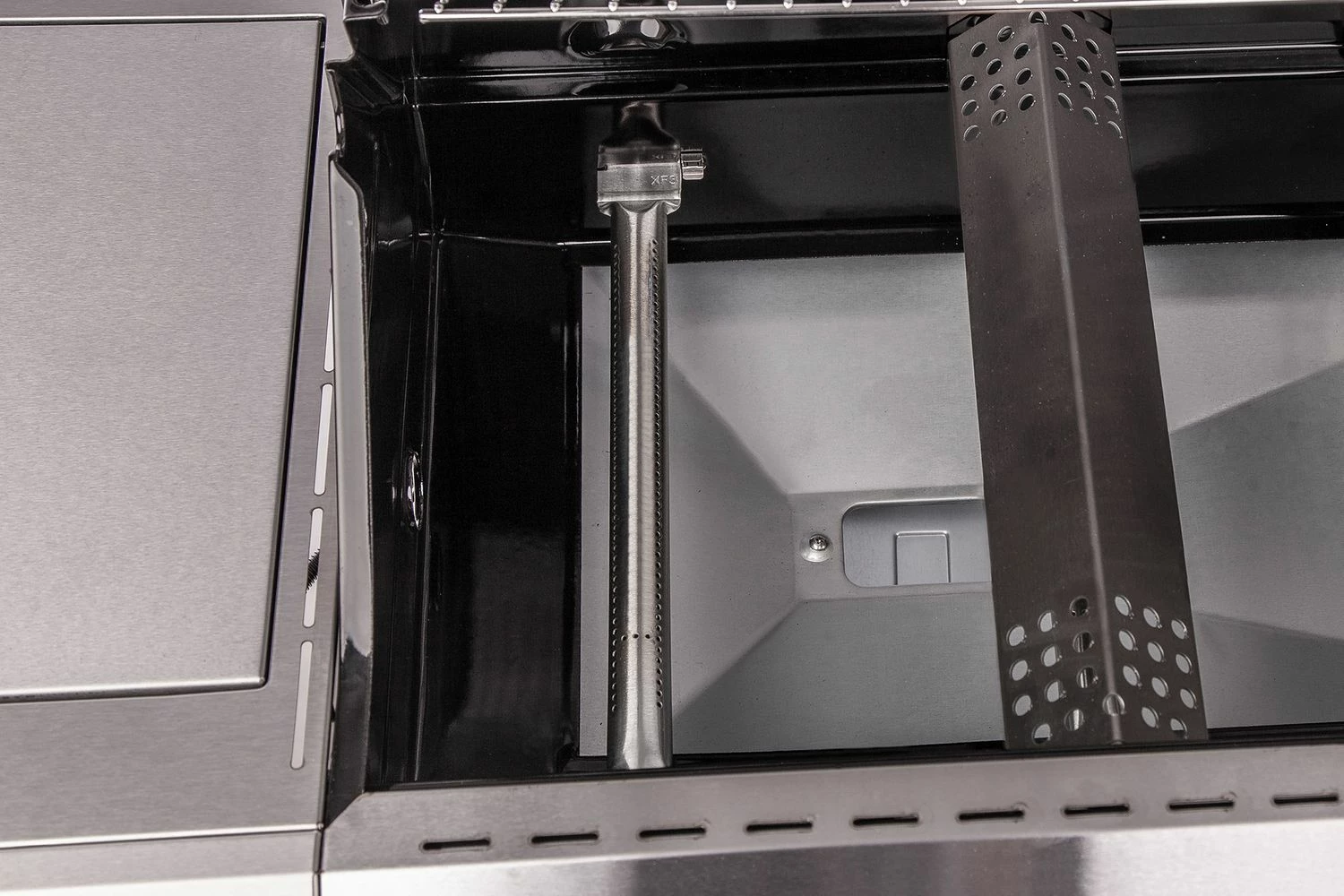 Grillfürst G410E 4-Brenner Gasgrill - 1. FC Köln Edition - Edelstahlroste 7 Grillfürst G410E 4-Brenner Gasgrill - 1. FC Köln Edition - Edelstahlroste – Bild 5