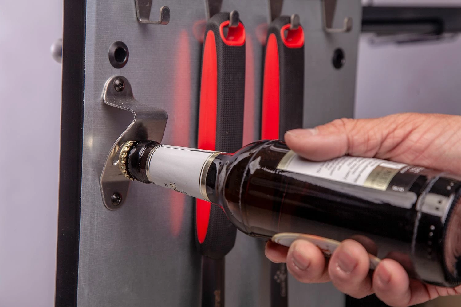 Grillfürst G620G 6-Brenner Gasgrill - 1. FC Köln Edition - Gusseisenroste 7 Grillfürst G620G 6-Brenner Gasgrill - 1. FC Köln Edition - Gusseisenroste – Bild 5