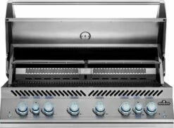 Napoleon 700-Series 44" BIG44 Edelstahl Einbaugrill Inkl. Drehspieß - Modell 2023 20 Napoleon 700-Series 44" BIG44 Edelstahl Einbaugrill Inkl. Drehspieß - Modell 2023 -Grillfuerst Speichern Napoleon Einbaugrill BIG44 Warmhalterost hinten