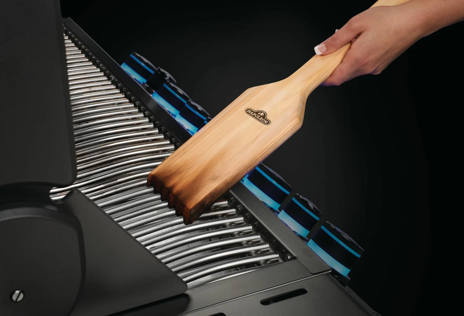 Napoleon Grillschaber Aus Zedernholz 4 Napoleon Grillschaber Aus Zedernholz – Bild 2