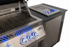 Napoleon Outdoor Küche Oasis Compact 105 Mit BIG32 Einbaugrill Und Einbau Sizzle Zone - Inkl. Arbeitsplatte Aus Feinsteinzeug 13 Napoleon Outdoor Küche Oasis Compact 105 Mit BIG32 Einbaugrill Und Einbau Sizzle Zone - Inkl. Arbeitsplatte Aus Feinsteinzeug -Grillfuerst Speichern Napoleon Oasis Compact BIG32 Sizzle Zone Seitenbrenner
