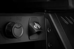 Napoleon Phantom Freestyle 425 Gasgrill, Mattschwarz - Mit Sizzle Zone Und Tür - Modell 2023 24 Napoleon Phantom Freestyle 425 Gasgrill, Mattschwarz - Mit Sizzle Zone Und Tür - Modell 2023 -Grillfuerst Speichern Napoleon Phantom Freestyle F425DSIBPK PHM Detail Bottle Opener