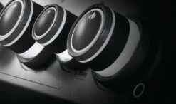 Napoleon Rogue SE 625 Edelstahl Gasgrill Mit Sizzle Zone Und Heckbrenner - Modell 2023 -Grillfuerst Speichern Napoleon Rogue SE Drehknoepfe beleuchtet 5