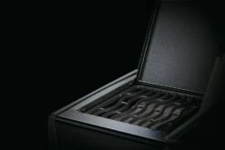 Napoleon Rogue XT 425 Gasgrill - All Black - Mit Sizzle Zone - Modell 2023 -Grillfuerst Speichern Napoleon Rogue XT SIB Gasgrill Sizzle Zone