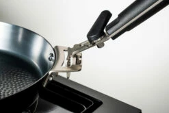 Outdoorchef Carbonstahl Pfanne Ø 24 Cm 12 Outdoorchef Carbonstahl Pfanne Ø 24 Cm -Grillfuerst Speichern Outdoorchef Carbonstahl Pfanne Griff abnehmen 1