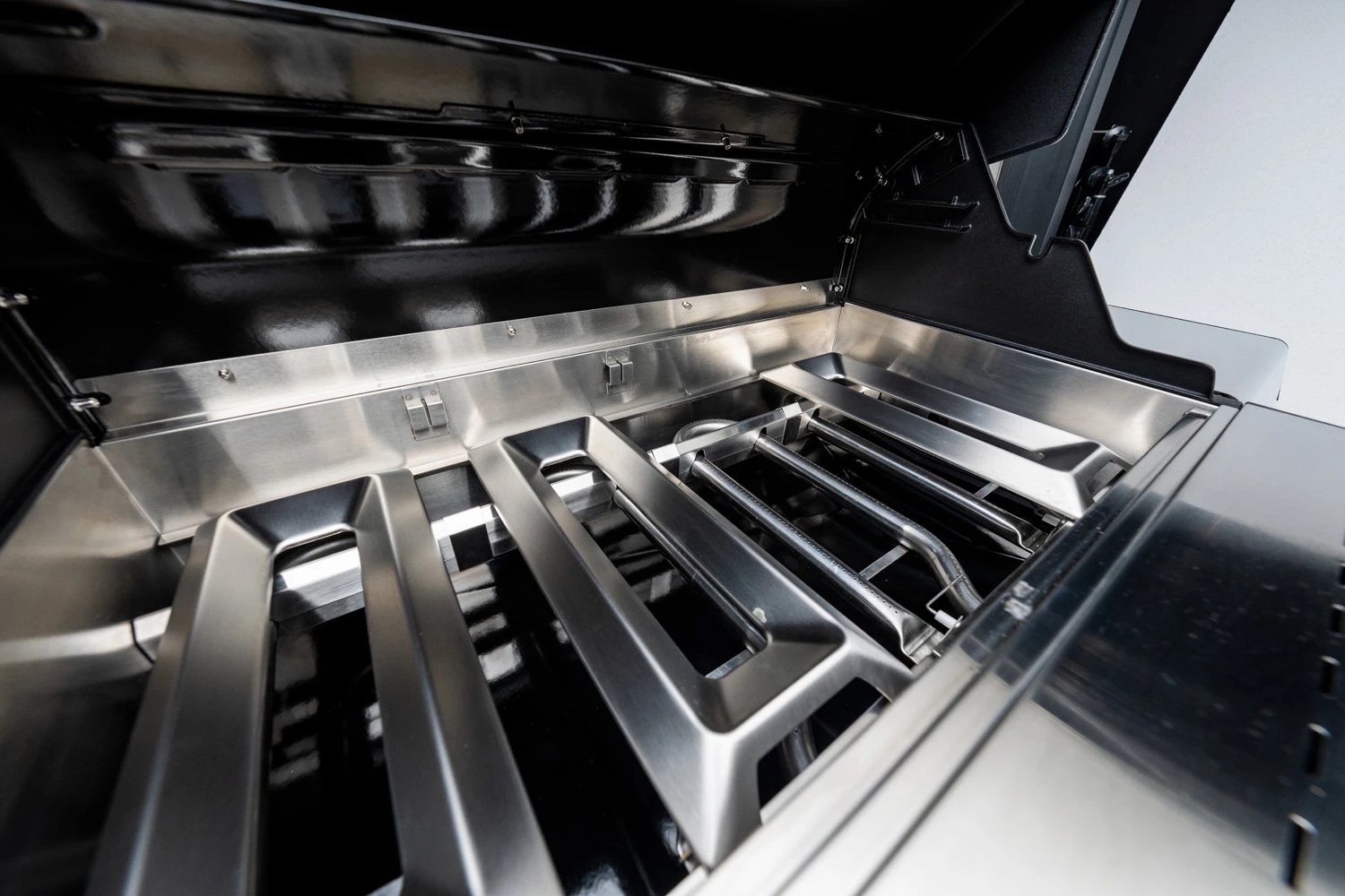 Outdoorchef Dualchef S 425 G Edelstahl Gasgrill Mit Seitenkocher + BLAZING ZONE Infrarotbrenner 20 Outdoorchef Dualchef S 425 G Edelstahl Gasgrill Mit Seitenkocher + BLAZING ZONE Infrarotbrenner – Bild 18