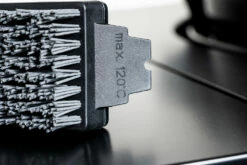 Outdoorchef Grillbürste Mit Nylonborsten Groß, 44,5 Cm -Grillfuerst Speichern Outdoorchef Grillbuerste Nylonborsten Detail Buerstenkopf