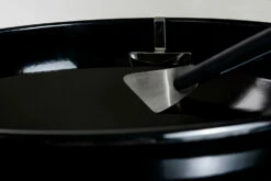 Outdoorchef Trichter-Schaber Für EASY FLIP Trichter -Grillfuerst Speichern Outdoorchef Trichter Schaber Anwendung02