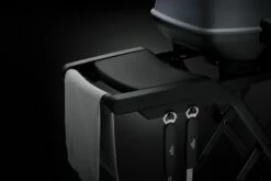 Napoleon Phantom TravelQ PRO285X Kompakt Gasgrill, Mattschwarz - Mit Klappbarem Wagen Inkl. Warmhalterost - Modell 2023 18 Napoleon Phantom TravelQ PRO285X Kompakt Gasgrill, Mattschwarz - Mit Klappbarem Wagen Inkl. Warmhalterost - Modell 2023 -Grillfuerst Speichern PRO285X PHM 5