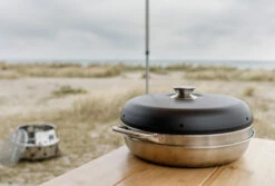 Petromax Camping Backofen 22 Petromax Camping Backofen -Grillfuerst Speichern Petromax Camping Backofen Lifestyle02