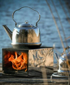 Petromax Teekessel Tk2 (3 Liter) -Grillfuerst Speichern Petromax Edelstahl Teekessel 3000ml Lifestyle02