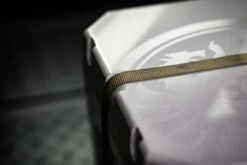 Petromax Kühlbox 50 Liter Alpenweiß - Inkl. Sitzkissen, Haft-Unterlage Und Einsatzkorb -Grillfuerst Speichern Petromax kuehlbox deckel