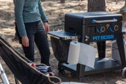 Pit Boss Plancha Grill Ultimate Plancha 2-Brenner - Mit Untergestell -Grillfuerst Speichern Pit Boss Planchagrill 2 Brenner Seitenablage Kuechenrollenhalter