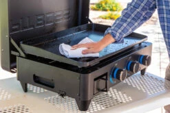 Pit Boss Plancha Grill Ultimate Plancha 3-Brenner - Mit Untergestell -Grillfuerst Speichern Pit Boss Planchagrill 3 Brenner leichte Reinigung