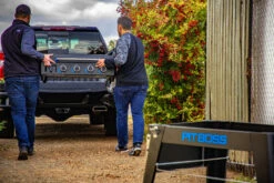 Pit Boss Plancha Grill Ultimate Plancha 4-Brenner - Mit Untergestell -Grillfuerst Speichern Pit Boss Planchagrill 4 Brenner mobiler Grill