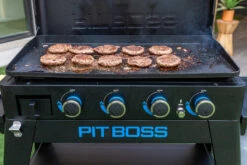 Pit Boss Plancha Grill Ultimate Plancha 4-Brenner - Mit Untergestell -Grillfuerst Speichern Pit Boss Planchagrill Ultimate 4 Brenner Burger Grillen