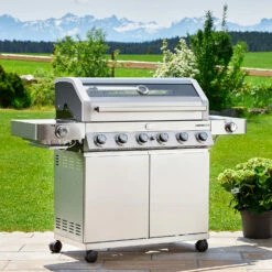 Rösle Edelstahl Gasgrill Videro G6-S VARIO+ - Limited Edition Modell 2023 - X-DEAL Inkl. Abdeckhaube, Grillplatte Und Drehspieß -Grillfuerst Speichern Roesle Gasgrill Station Videro G6 S Edelstahl Mood 3