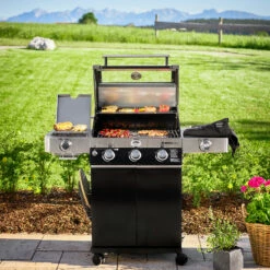 Rösle Gasgrill Videro G3-S VARIO+ Schwarz - Modell 2023 -Grillfuerst Speichern Roesle Gasgrill Videro G3 S Mood 1