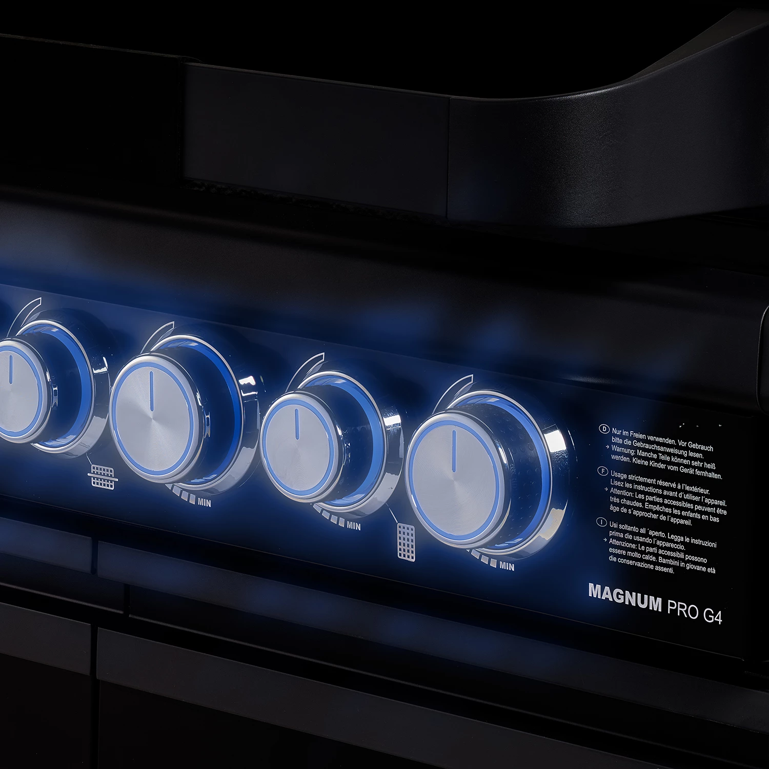 Rösle Gasgrill Magnum PRO G4-S - X-DEAL Inkl. Abdeckhaube, Gusseisen Grillplatte Und Drehspieß - Modell 2023 12 Rösle Gasgrill Magnum PRO G4-S - X-DEAL Inkl. Abdeckhaube, Gusseisen Grillplatte Und Drehspieß - Modell 2023 – Bild 10