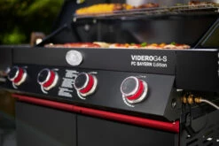 Rösle Videro G4-S VARIO+ Schwarz Gasgrill - FC Bayern Edition 34 Rösle Videro G4-S VARIO+ Schwarz Gasgrill - FC Bayern Edition -Grillfuerst Speichern Roesle Videro FC Bayern Edition Bedienblende G4 S