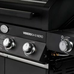Rösle Gasgrill Videro G4-S Vario+ Nero Schwarz - Modell 2023 - X-DEAL Inkl. Abdeckhaube Und Grillplatte -Grillfuerst Speichern Roesle Videro G4 S Vario NERO matt schwarz Drehregler 4