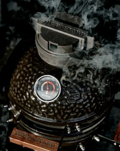 The Bastard Keramikgrill Classic Small - Schwarz Glänzend - Modell 2023 -Grillfuerst Speichern The Bastard Classic Small Kamado Grill