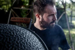 The Bastard Keramikgrill Urban Large - Complete - Schwarz Matt - Modell 2023 -Grillfuerst Speichern The Bastard Urban Large Keramikgrill matter Look