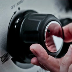 Broil King Crown 420 Gasgrill - Modell 2023 -Grillfuerst Speichern broil king crown 420 drehregler 865252