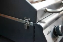 Grillfürst G201E 2-Brenner Gasgrill Portabel V2 - Campinggrill / Balkongrill 50mbar - Inkl. Untergestell -Grillfuerst Speichern grillfuerst g201 verschluss 2