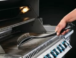 Napoleon Grillbürste Mit Edelstahlborsten Und Grillschaber -Grillfuerst Speichern napoleon grillbuerste anwendung schaber 62052