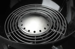 Napoleon Holzkohlegrill Kugelgrill Ø 57cm Im Rollwagen Mit Gussrost Und Deckelscharnier PRO22K-Cart-2 -Grillfuerst Speichern napoleon hitzedeflektor PRO22K CART 2