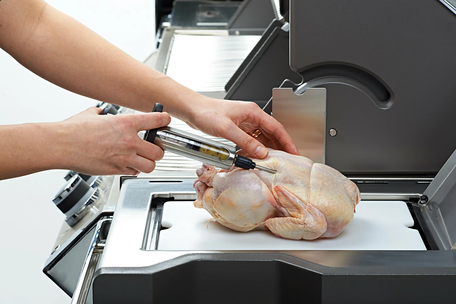 Napoleon Edelstahl Marinadenspritze Inkl. 2 Nadeln 5 Napoleon Edelstahl Marinadenspritze Inkl. 2 Nadeln – Bild 3