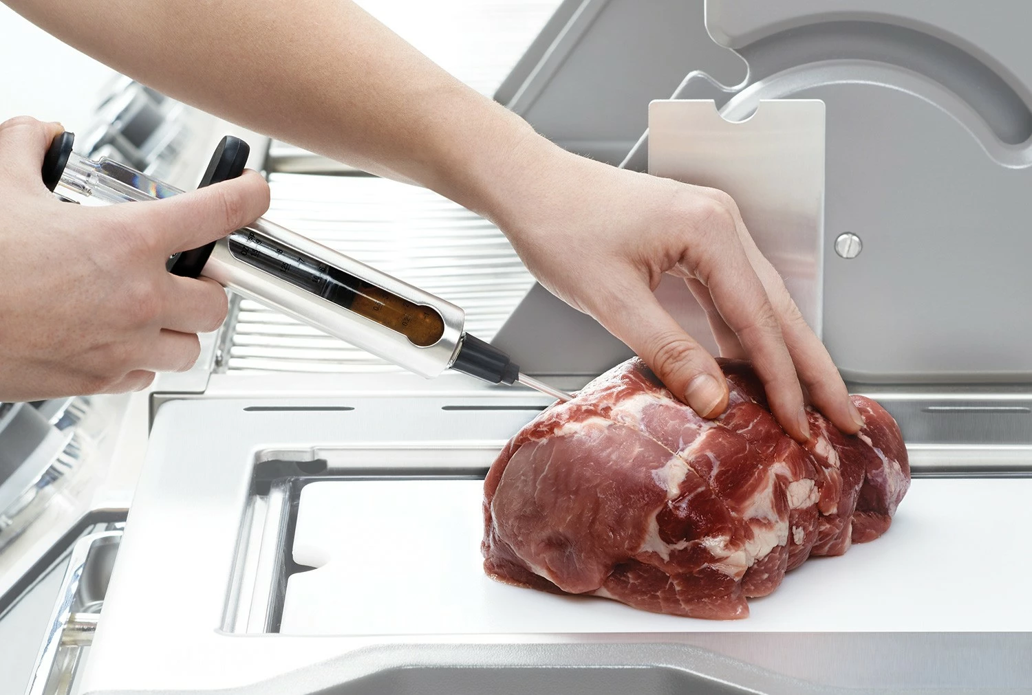 Napoleon Edelstahl Marinadenspritze Inkl. 2 Nadeln 6 Napoleon Edelstahl Marinadenspritze Inkl. 2 Nadeln – Bild 4