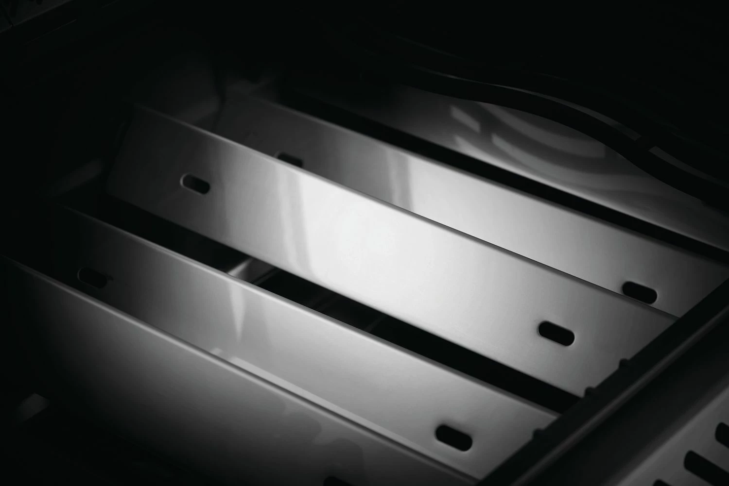 Napoleon Rogue 425 Gasgrill Mit Seitenbrenner Und Heckbrenner Inkl. Drehspieß 12 Napoleon Rogue 425 Gasgrill Mit Seitenbrenner Und Heckbrenner Inkl. Drehspieß – Bild 10