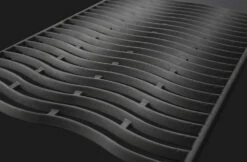 Napoleon Rogue 425 Gasgrill - All Black - Mit Seitenbrenner - Hero Modell 2023 Mit Heckbrenner Inkl. Drehspieß Und Abdeckhaube -Grillfuerst Speichern napoleon rogue gasgrill gusseisen grillroste