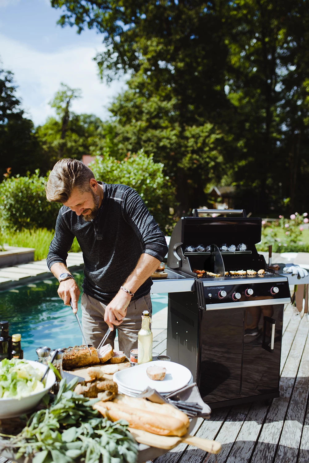 Outdoorchef Dualchef 325 G Gasgrill Mit Seitenkocher + BLAZING ZONE Infrarotbrenner + DGS Gusseisen Grillrost 2 Stk. + DGS Gemüse Grillrost 2 Stk. 13 Outdoorchef Dualchef 325 G Gasgrill Mit Seitenkocher + BLAZING ZONE Infrarotbrenner + DGS Gusseisen Grillrost 2 Stk. + DGS Gemüse Grillrost 2 Stk. – Bild 11